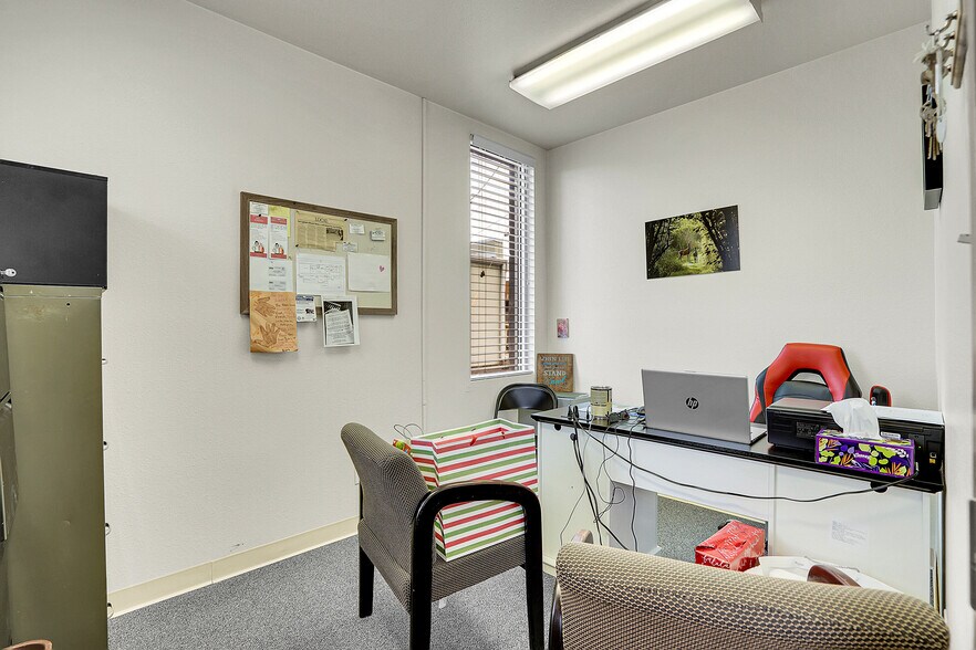 More Photos Of 330 Park Ave, Fort Lupton Office For Lease