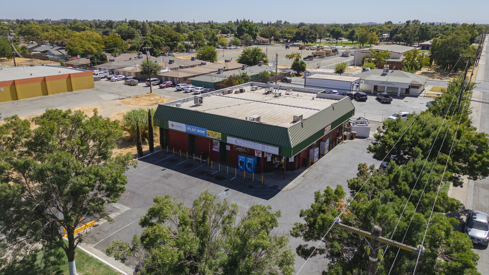 Primary Photo Of 836 T St, Merced Freestanding For Sale