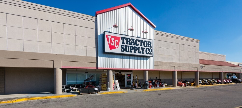 Primary Photo Of 931-1010 US Highway 331 S, Defuniak Springs Unknown For Lease