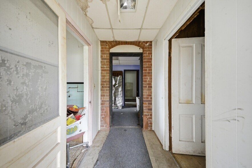 More Photos Of 120 N Main St, Bushnell Office Residential For Sale