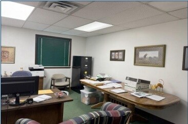More Photos Of 7846-7862 W Central Ave, Toledo Showroom For Lease