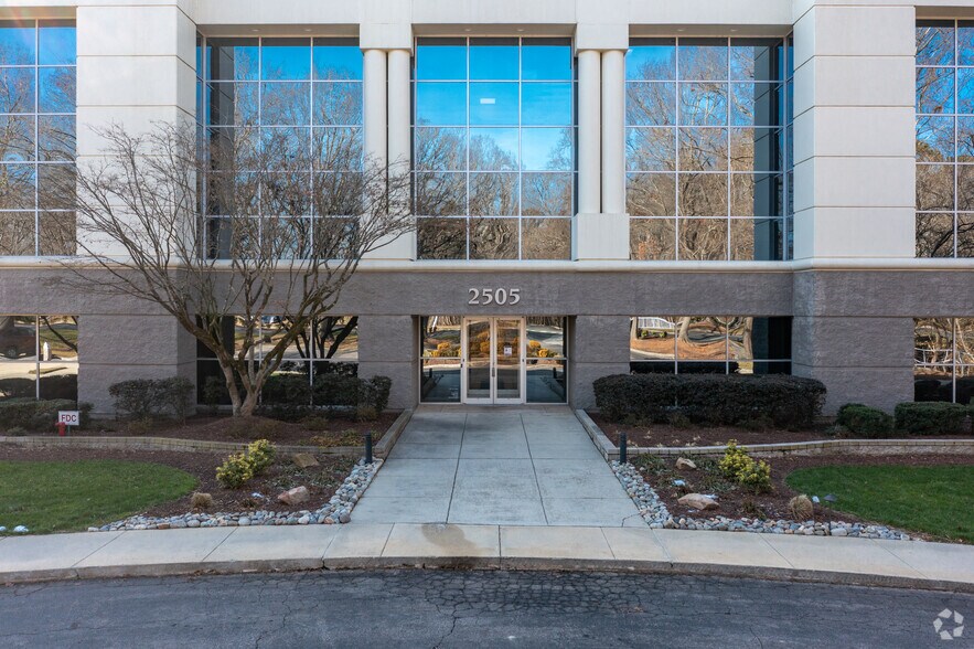 More Photos Of 2520 Meridian Pky, Durham Unknown For Lease