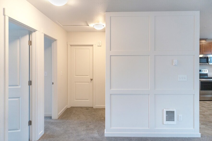 More Photos Of 219-221 SE Clark Ave, Battle Ground Apartments For Sale