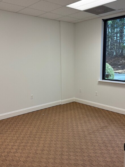 More Photos Of 6065 Parkway North Dr, Cumming Distribution For Sale