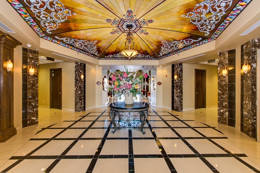 More Photos Of 6320 W Union Hills Dr, Glendale Unknown For Lease