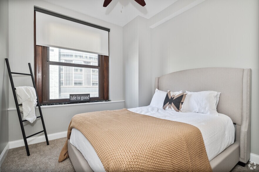 More Photos Of 526 Superior Ave E, Cleveland Apartments For Lease