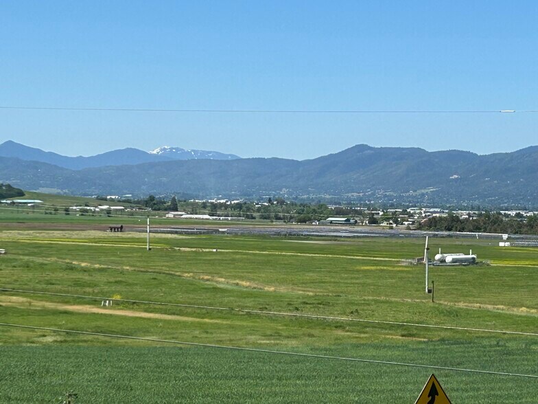 More Photos Of 5908 Foothill Rd, Central Point Land For Sale