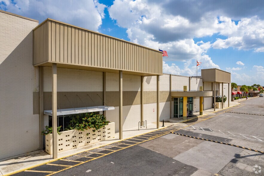 More Photos Of 9309 N Florida Ave, Tampa Office For Lease