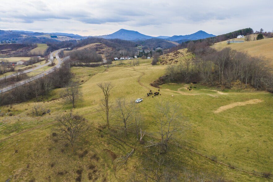 More Photos Of 230 Barn Ave, North Tazewell Land For Sale