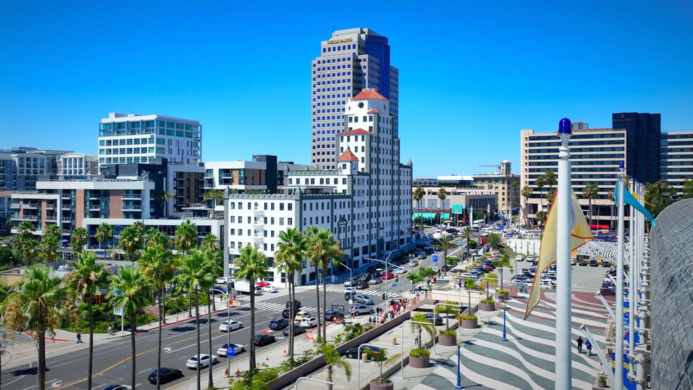 More Photos Of 110 W Ocean Blvd, Long Beach Apartments For Lease