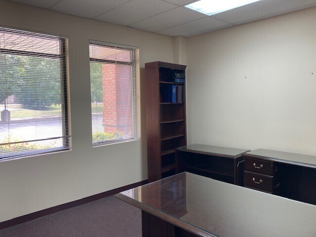 More Photos Of 6111 Heritage Park Dr, Chattanooga Office For Lease