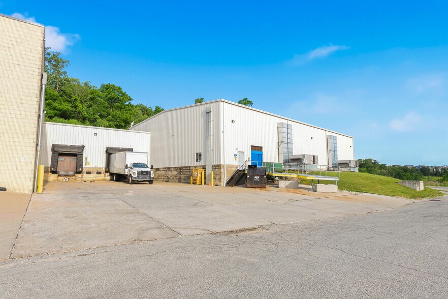 More Photos Of 111 Terence Dr, Pittsburgh Warehouse For Sale