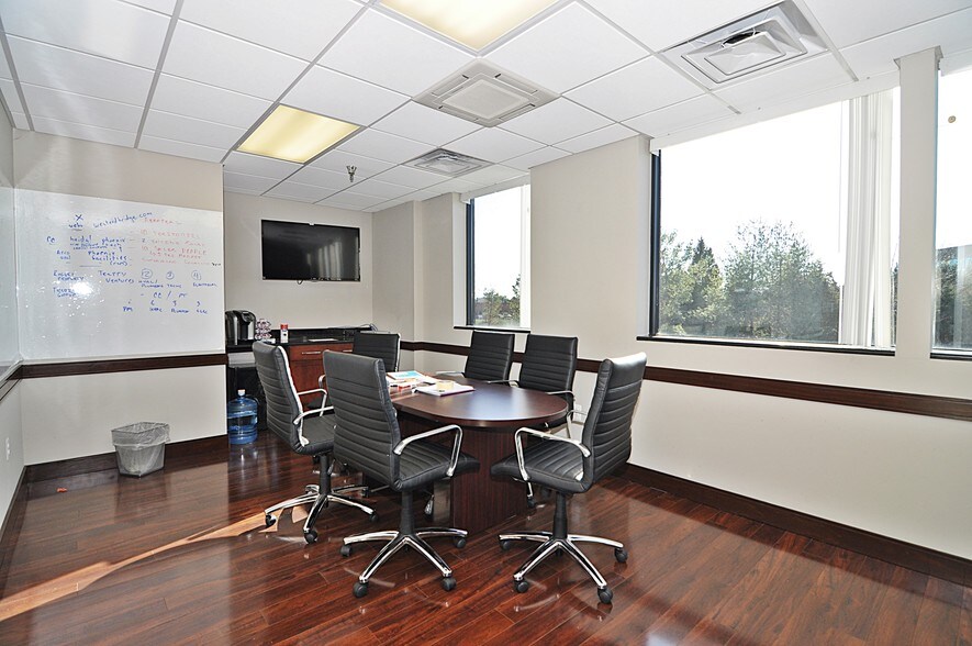 More Photos Of 14325 Willard Rd, Chantilly Office For Lease