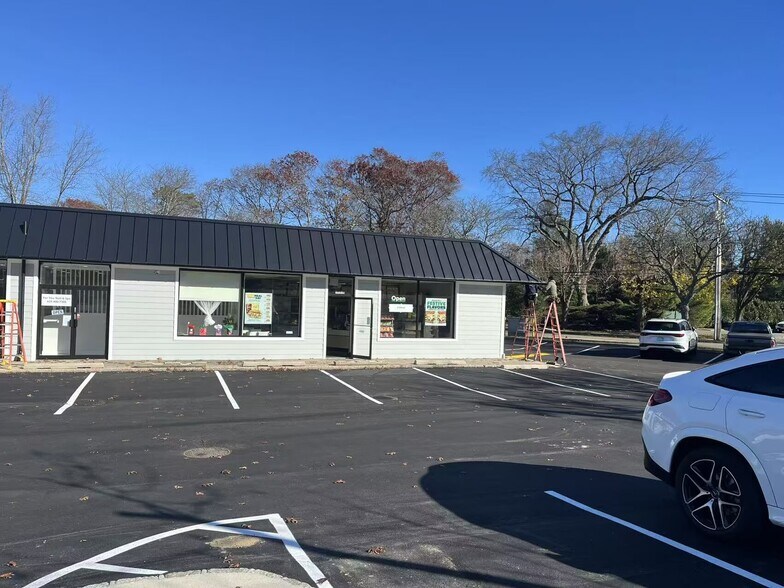 More Photos Of 155-173 Smithtown Blvd, Nesconset Freestanding For Lease