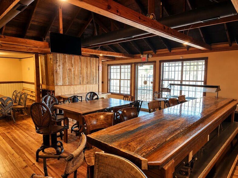 More Photos Of 3313 Meeting Street Rd, North Charleston Restaurant For Sale