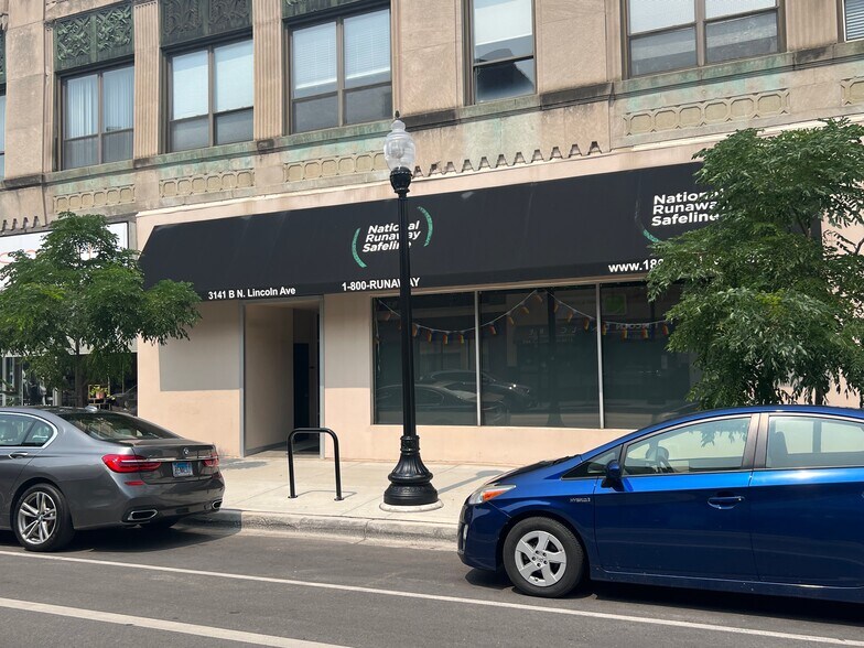 Primary Photo Of 3131-3143 N Lincoln Ave, Chicago Office For Lease