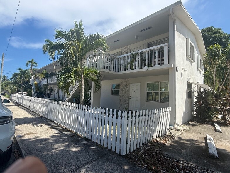 More Photos Of 430 N J St, Lake Worth Beach Apartments For Sale