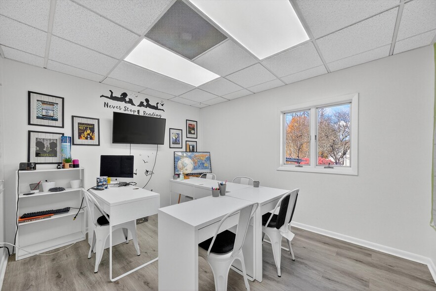 More Photos Of 515-527 Route 22, Pawling Loft Creative Space For Sale