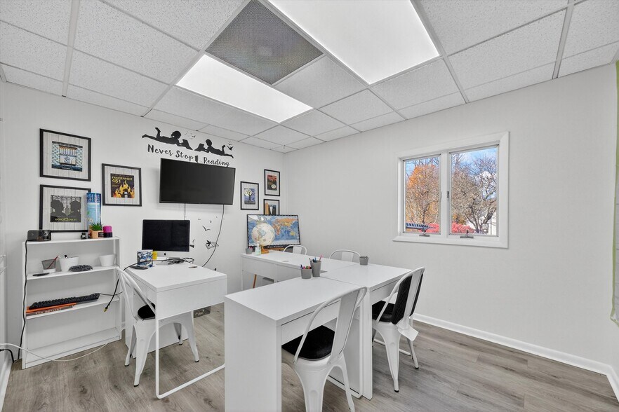 More Photos Of 515-527 Route 22, Pawling Office For Lease