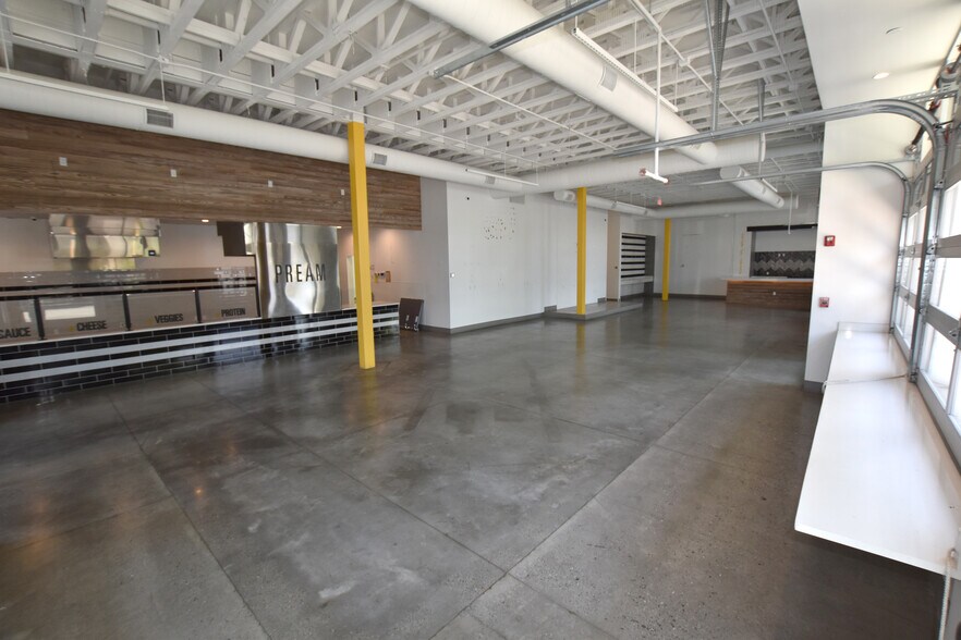 More Photos Of 401 E Martin Luther King Blvd, Chattanooga Restaurant For Lease