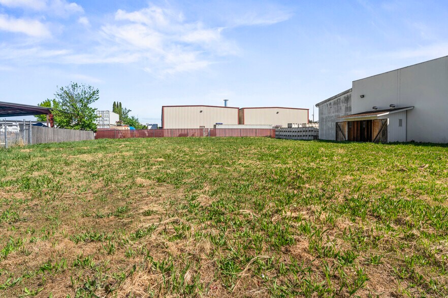 More Photos Of 962 Kaiser Rd, Napa Warehouse For Sale