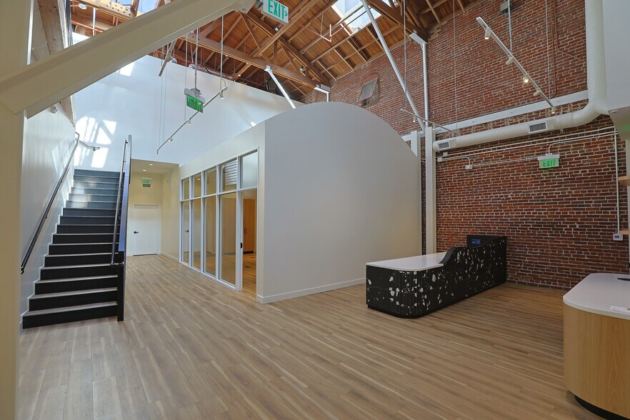 More Photos Of 1417 2nd St, Santa Monica Medical For Lease