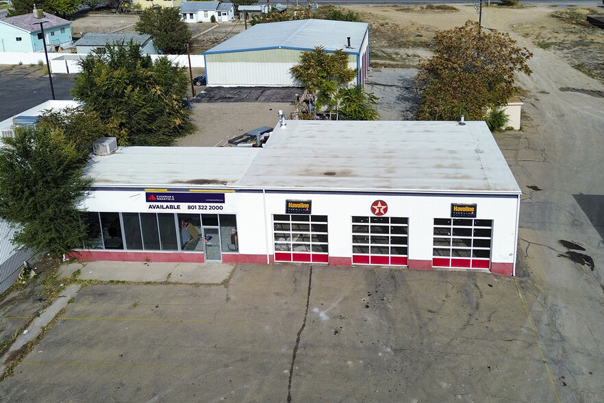 Primary Photo Of 771 E Main St, Price Auto Repair For Sale