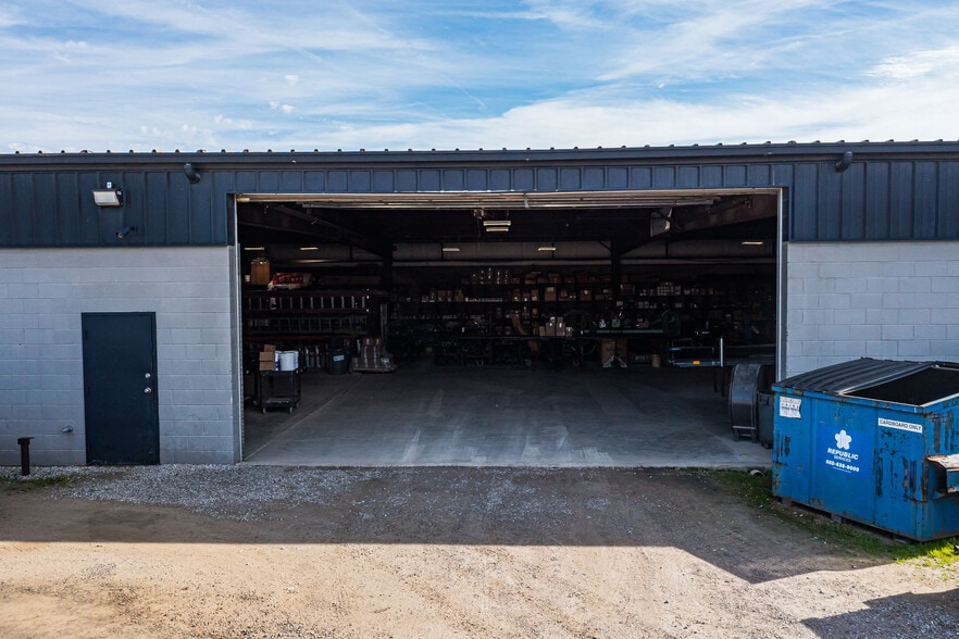 More Photos Of 450 Downes Ter, Louisville Warehouse For Sale