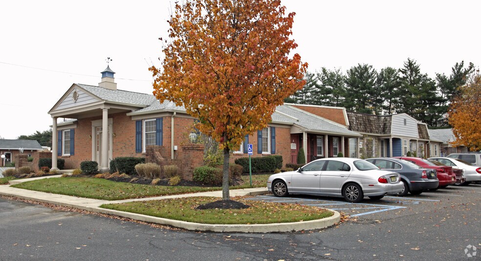 More Photos Of 1104 Rt 130, Cinnaminson Medical For Lease
