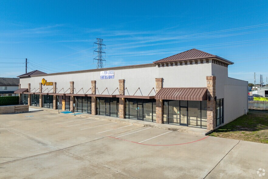 More Photos Of 6211 Barker Cypress Rd, Katy Unknown For Lease