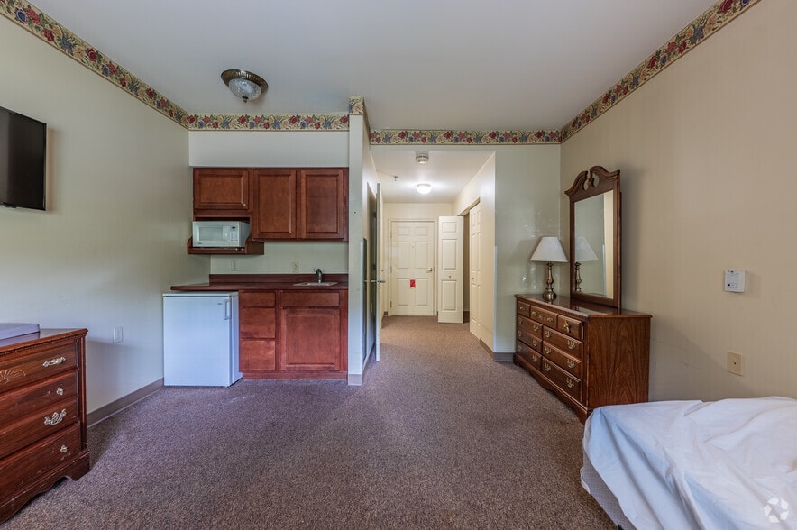 More Photos Of 200 Tandem Village Rd, Canonsburg Continuing Care Retirement Community For Sale