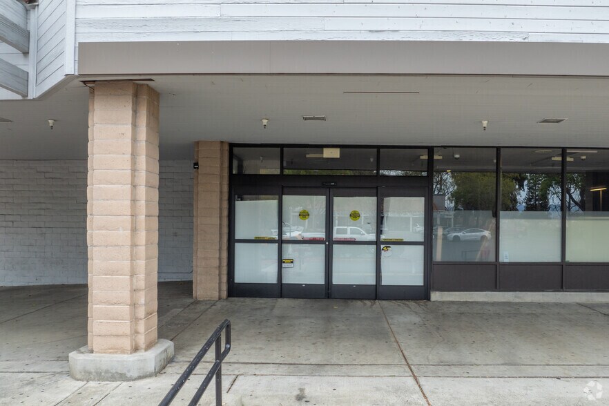More Photos Of 968 Murrieta Blvd, Livermore Freestanding For Lease
