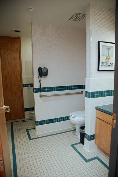 More Photos Of 2710 Delta Pl, Colorado Springs Office For Sale