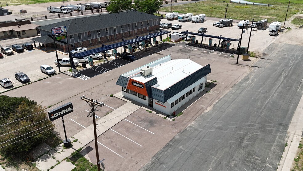 More Photos Of 290 Main St, Limon Restaurant For Lease