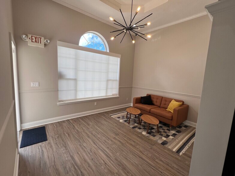 More Photos Of 4745 Sutton Park Ct S, Jacksonville Office For Lease