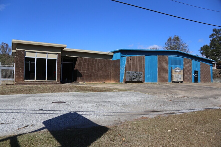 More Photos Of 2190 Cherokee Rd, Alexander City General Retail For Sale