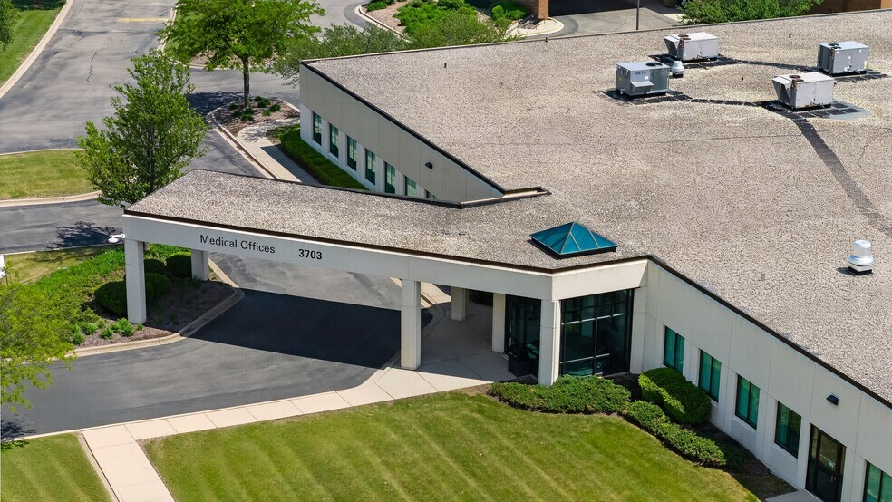 More Photos Of 3703 Doty Rd, Woodstock Medical For Lease