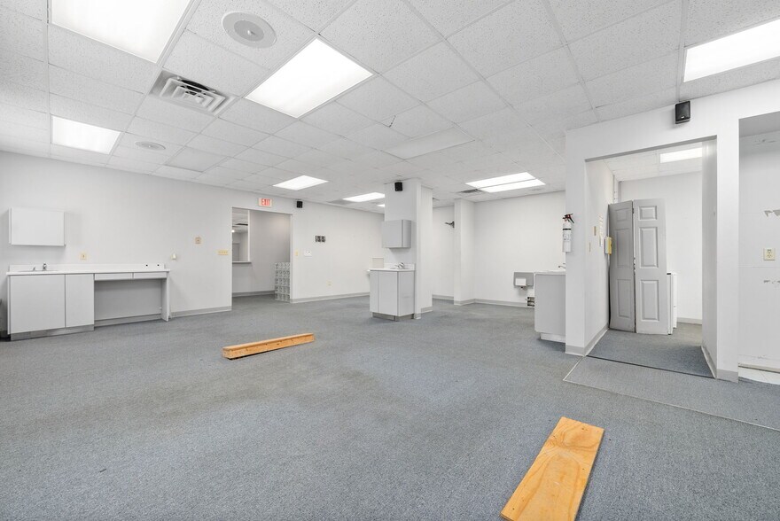 More Photos Of 311 W 9th St, Hopkinsville Medical For Lease