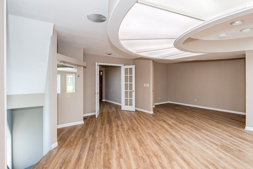 More Photos Of 6750 Brandt Pike, Huber Heights Medical For Sale
