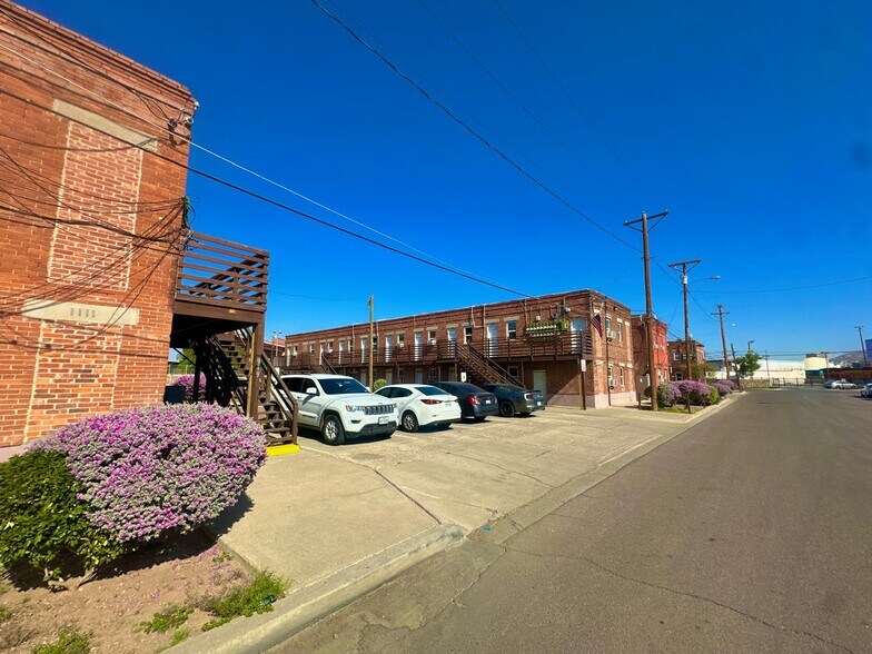 More Photos Of 901-919 Chihuahua St, El Paso Apartments For Sale