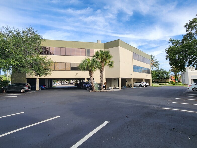 More Photos Of 3502 Henderson Blvd, Tampa Office For Lease