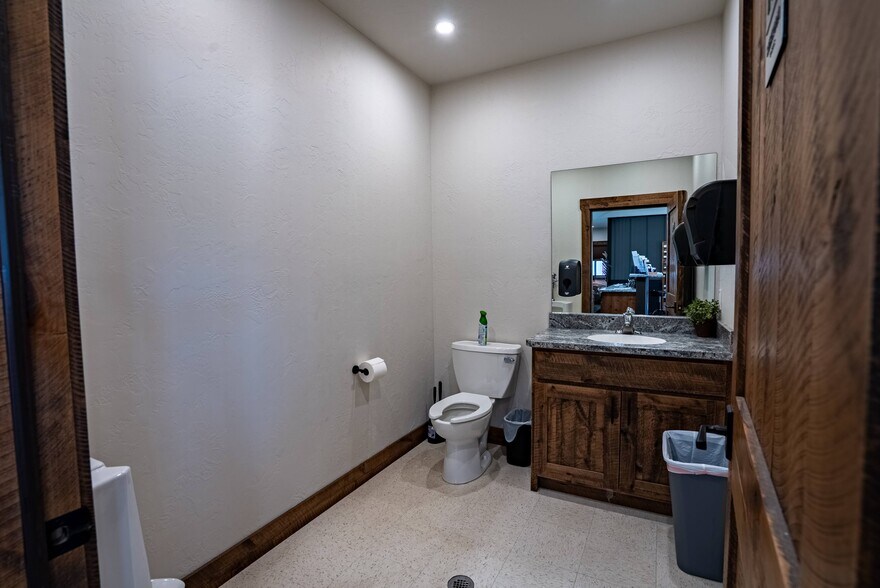 More Photos Of 280 Great Northern Rd, Bonners Ferry Industrial For Sale