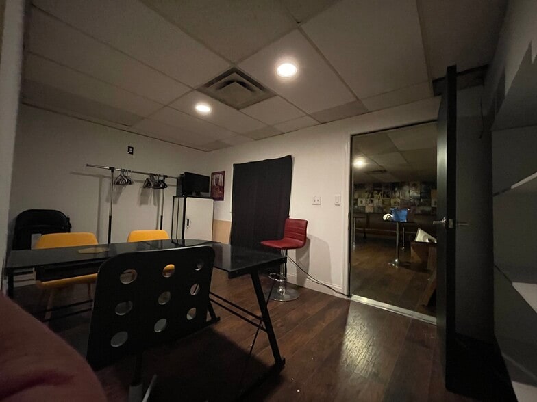 More Photos Of 4719-4731 Stamp Rd, Temple Hills Service For Sale
