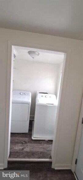 More Photos Of 603 Roslyn ave, Cambridge Specialty For Sale