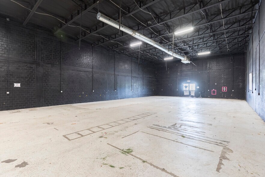 More Photos Of 218 Industrial Street, Edcouch Warehouse For Sale