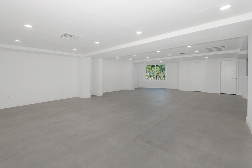 More Photos Of 5401 Collins Ave, Miami Beach Apartments For Sale