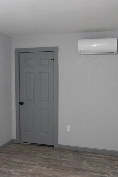 More Photos Of 14 Tenth St, Temple Research And Development For Sale