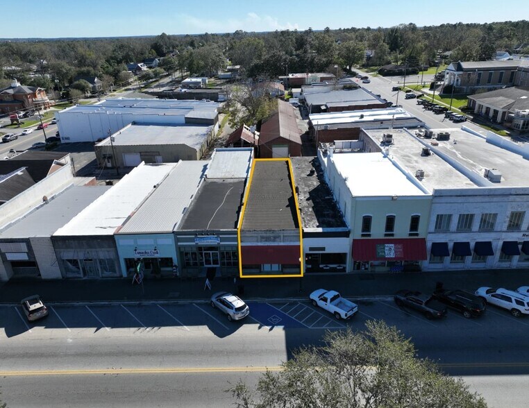 More Photos Of 18 SE Broad St, Metter General Retail For Sale