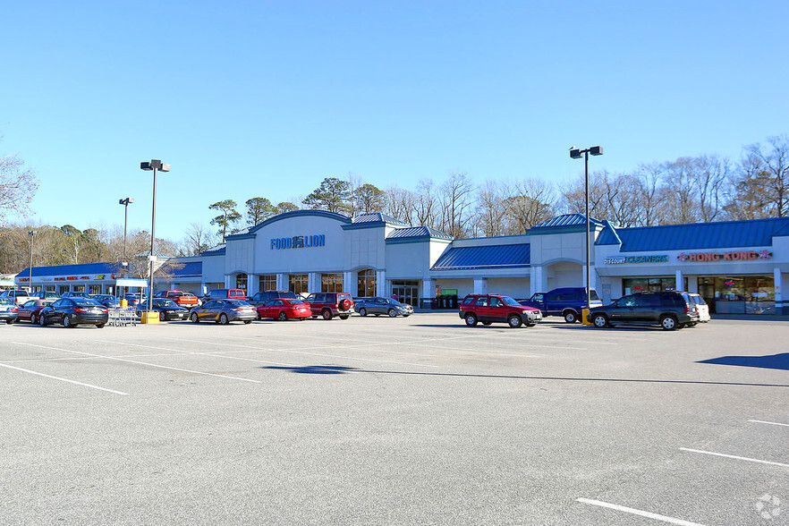 Primary Photo Of 300-330 Oyster Point Rd, Newport News Unknown For Lease