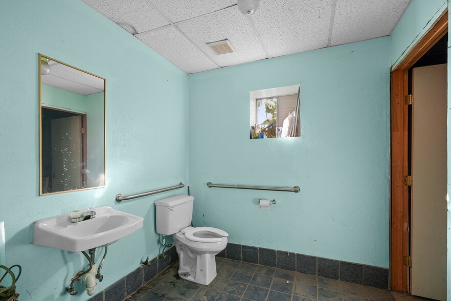 More Photos Of 7595 Alameda Ave, El Paso Land For Sale